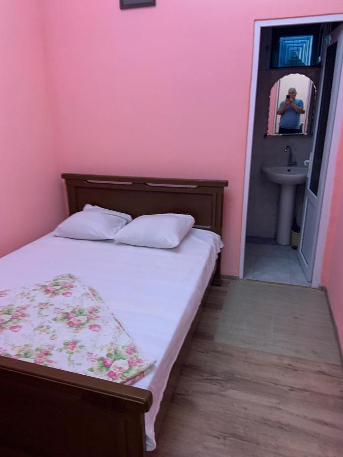 Tnak Hotel Erevan Exterior foto